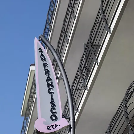 San Francisco מלון דירות