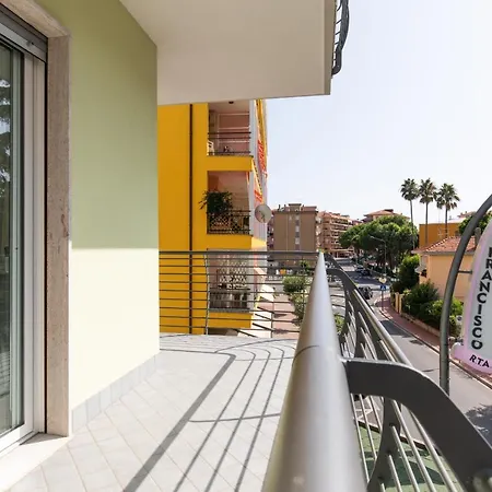 מלון דירות San Francisco Marina dʼAndora