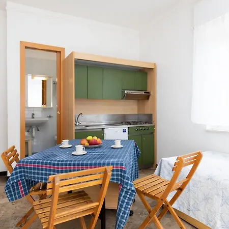 San Francisco アパートホテル Marina dʼAndora